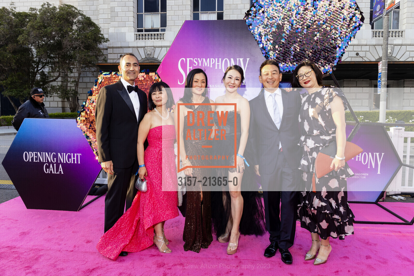 Mostafa Elhamy, Rachel Chen, Anna Cho, Jenny Wang, George Liu, Miranda Pan, Photo #3157-21365-0