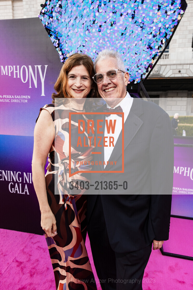 Julie Fenyes, Robert Grant, San Francisco Symphony Opening Night Gala, Louise M. Davies Symphony Hall. 201 Van Ness Ave, SF, CA 94102 US, September 22nd, 2023, Photo #3403-21365-0 Julie Fenyes, Robert Grant, Photo #3403-21365-0