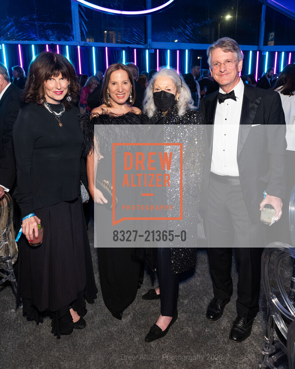 Phoebe Campbell, Eleni Kounalakis, Denise Hale, Thomas Campbell, San Francisco Symphony Opening Night Gala, Louise M. Davies Symphony Hall. 201 Van Ness Ave, SF, CA 94102 US, September 22nd, 2023, Photo #8327-21365-0 Phoebe Campbell, Eleni Kounalakis, Denise Hale, Thomas Campbell, Photo #8327-21365-0