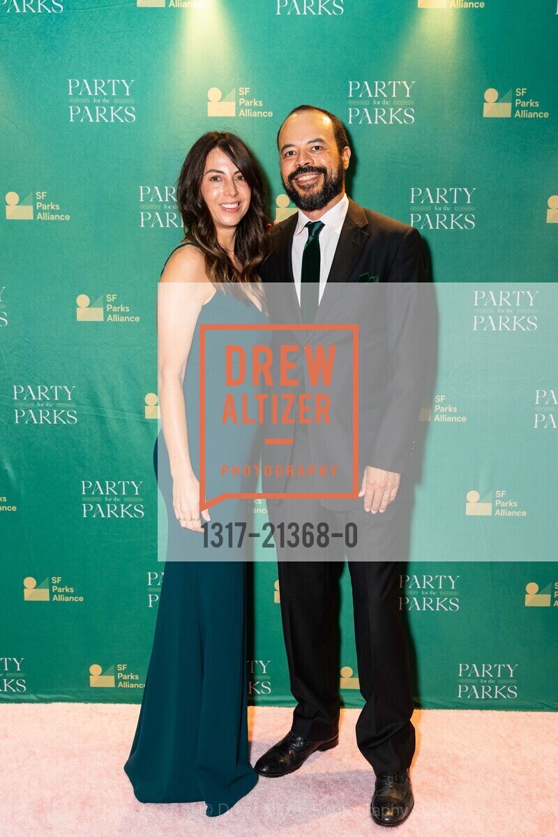 Sonia Gonzalez Banks, Brad Banks, Party for The Parks 2023, The Conservatory at One Sansome @ One Sansome St, SF, CA 94104 US. The Conservatory at One Sansome @ One Sansome St, SF, CA 94104 US, September 23rd, 2023, Photo #1317-21368-0 Sonia Gonzalez Banks, Brad Banks, Photo #1317-21368-0