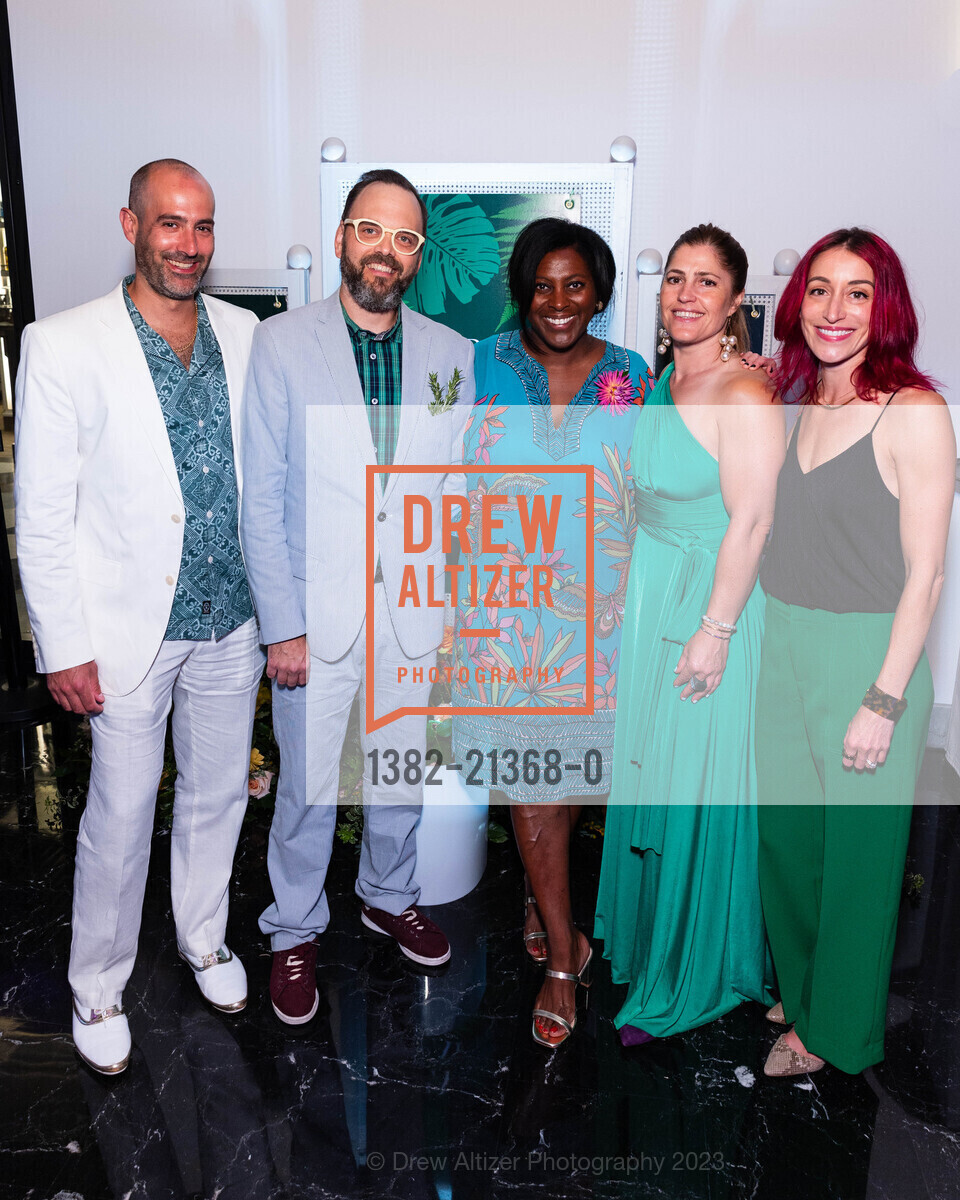 Robert Nichols, Derrick Young, Lateefah Baxter, Gillian Clegg, Rebecca Bartlett, Party for The Parks 2023, The Conservatory at One Sansome @ One Sansome St, SF, CA 94104 US. The Conservatory at One Sansome @ One Sansome St, SF, CA 94104 US, September 23rd, 2023, Photo #1382-21368-0 Robert Nichols, Derrick Young, Lateefah Baxter, Gillian Clegg, Rebecca Bartlett, Photo #1382-21368-0