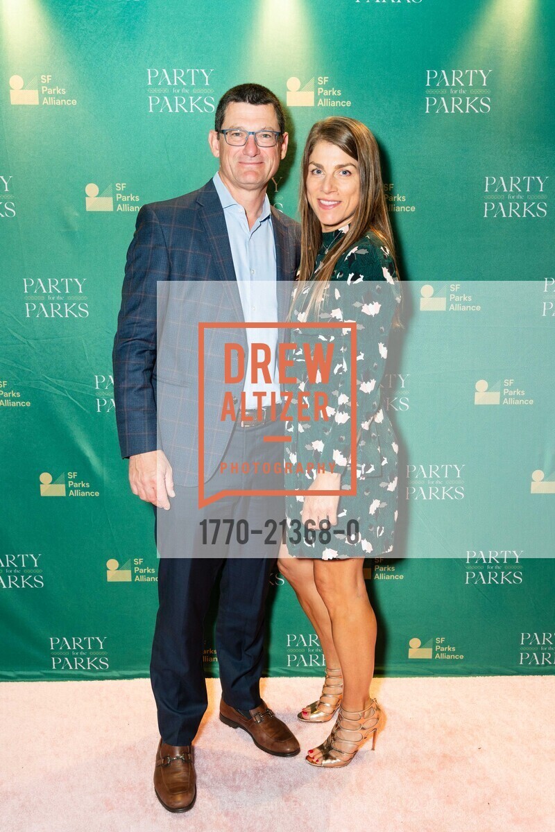 Marty Carrade, Laurie Carrade, Party for The Parks 2023, The Conservatory at One Sansome @ One Sansome St, SF, CA 94104 US. The Conservatory at One Sansome @ One Sansome St, SF, CA 94104 US, September 23rd, 2023, Photo #1770-21368-0 Marty Carrade, Laurie Carrade, Photo #1770-21368-0