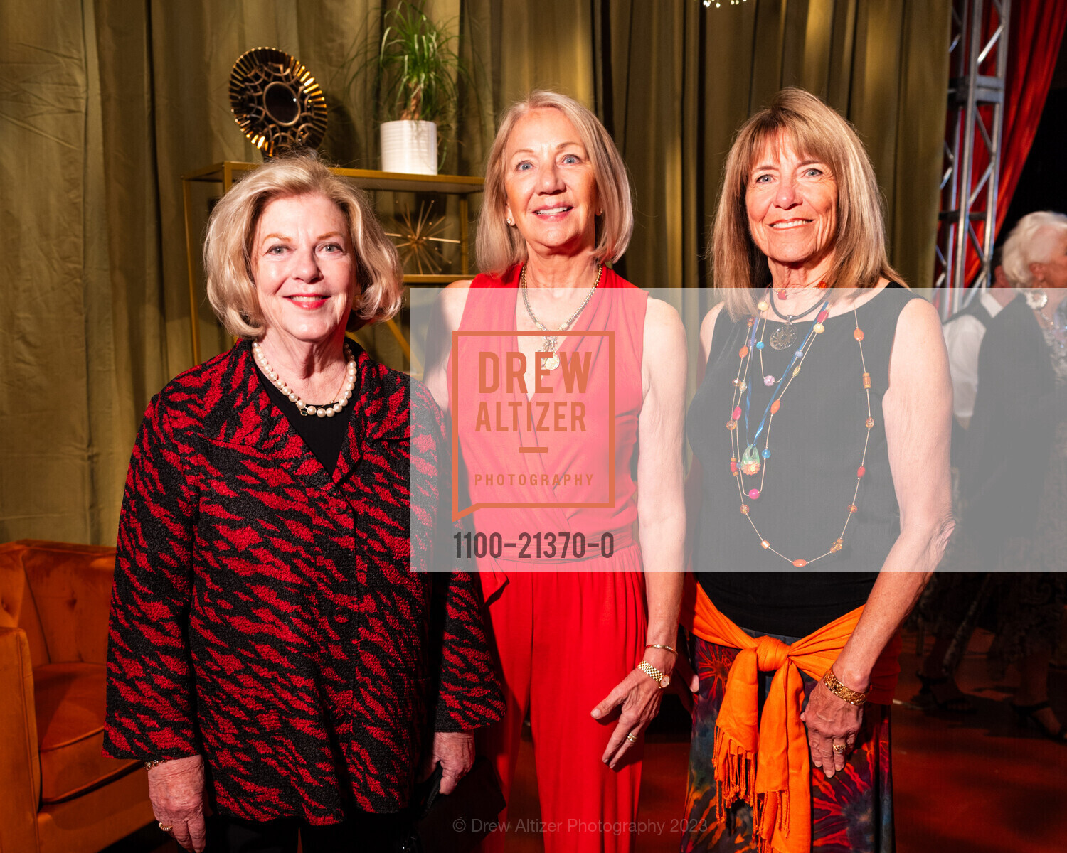 Susie Boles, Nancy Freed, Janice Still, "Stepping Out To Celebrate Life" Gala 2023, Marin Center Exhibit Hall. San Rafael, CA 94903, September 23rd, 2023, Photo #1100-21370-0 Susie Boles, Nancy Freed, Janice Still, Photo #1100-21370-0