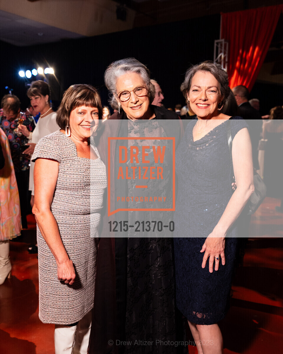 Kim Wimer, Jeanne Capurro, Julia Wooding, Janice Still, "Stepping Out To Celebrate Life" Gala 2023, Marin Center Exhibit Hall. San Rafael, CA 94903, September 23rd, 2023, Photo #1215-21370-0 Kim Wimer, Jeanne Capurro, Julia Wooding, Janice Still, Photo #1215-21370-0