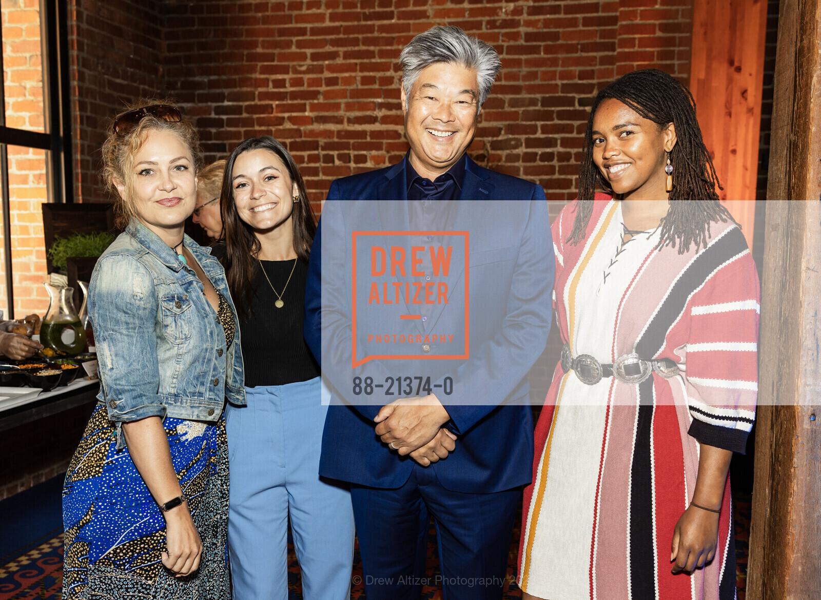Cecile Gregoire, Kaitlin Thresher, Rodney Fong, Milan Finnie, Photo #88-21374-0