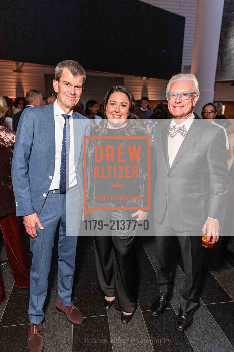 Wes Mitchell, Samantha Liel, Sandy Miller, SFMOMA Director's Circle Dinner with artist Jaune Quick-to-See-Smith, San Francisco Museum of Modern Art. 151 3rd St, SF, CA 94103 US, Photo #1179-21377-0 Wes Mitchell, Samantha Liel, Sandy Miller, Photo #1179-21377-0