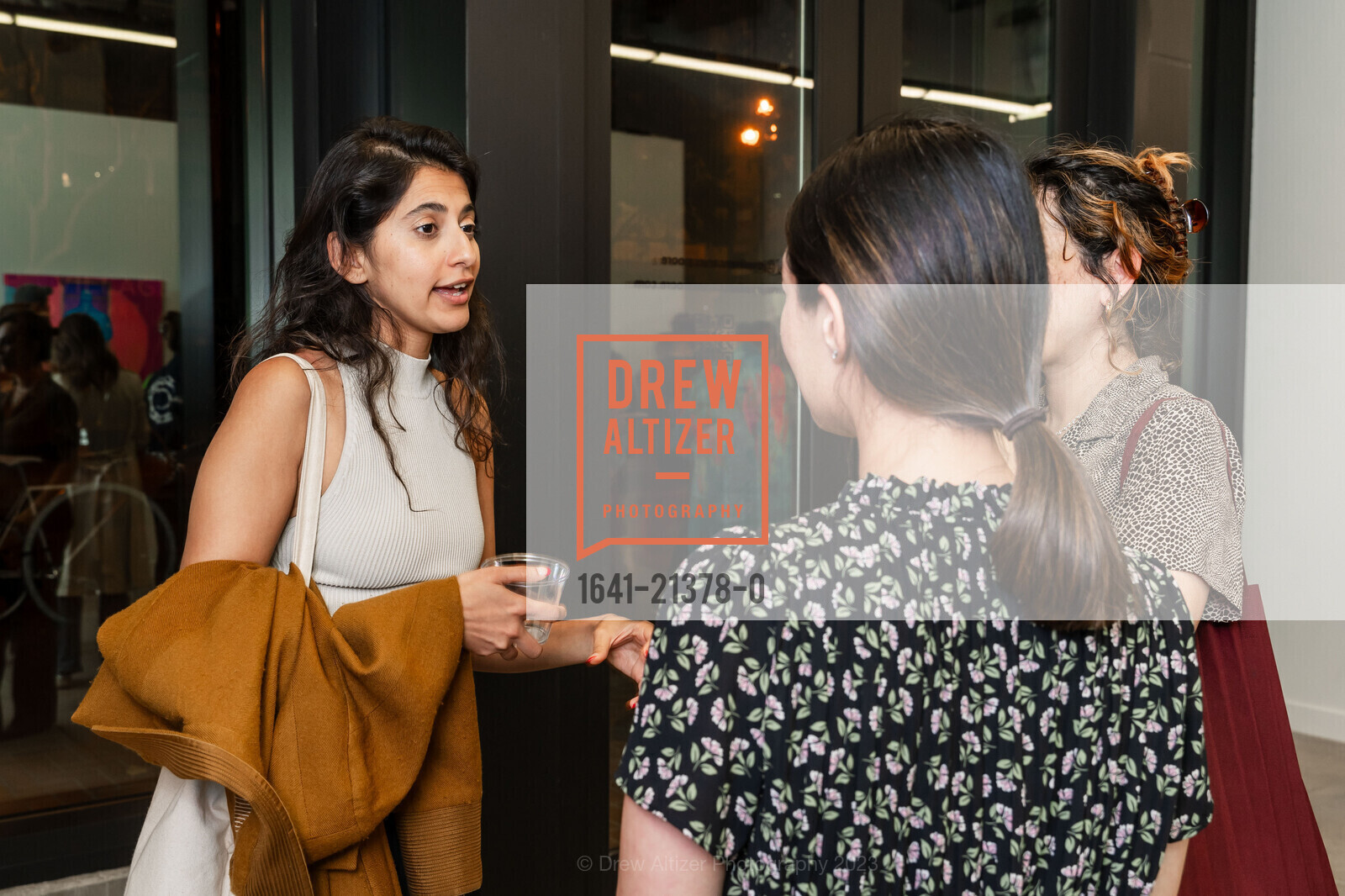 Anoushka Mirchandani, Market Street Arts Mixer x Jonathan Carver Moore, Jonathan Carver Moore. 966 Market St, SF, CA 94102 US, September 28th, 2023, Photo #1641-21378-0 Anoushka Mirchandani, Photo #1641-21378-0