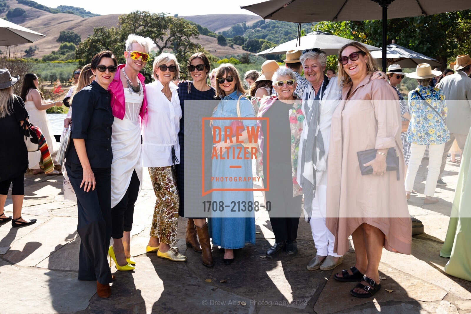 Brook Lane, Christian Squires, Sheri Sobrato, Mariah Nielson, Evans Hankey, Doree Friedman, Kirsten Kuhlmann, Lazuli Whitt, ODC's Fall for Art Gala 2023, McEvoy Ranch. 5935 Red Hill Rd, Petaluma, CA 94952 US, October 1st, 2023, Photo #1708-21388-0 Brook Lane, Christian Squires, Sheri Sobrato, Mariah Nielson, Evans Hankey, Doree Friedman, Kirsten Kuhlmann, Lazuli Whitt, Photo #1708-21388-0
