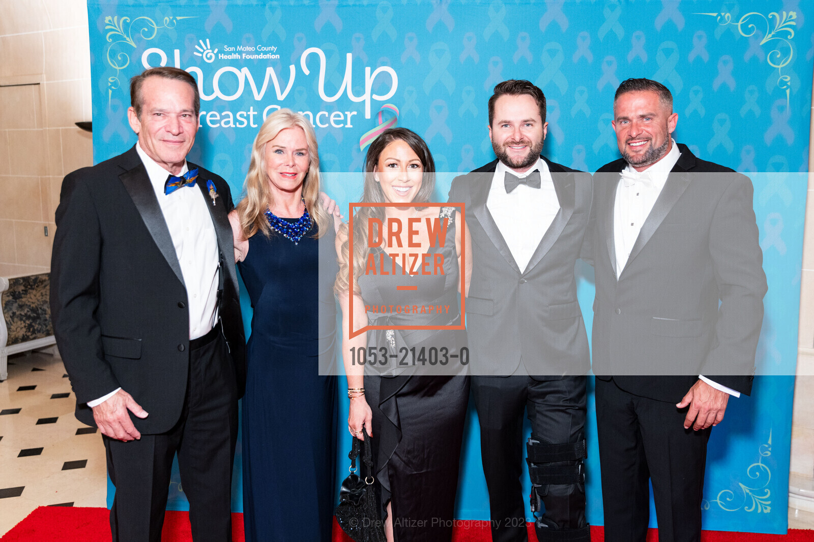 Dr. Andy Jurow, Dr. Barbie Barrett, Carolyn Shmunis, Jordan Jurow, John Jurow, San Mateo County Health Foundation's Gala, Carolands. 565 Remillard Dr, Hillsborough, CA 94010 US, October 6th, 2023, Photo #1053-21403-0 Dr. Andy Jurow, Dr. Barbie Barrett, Carolyn Shmunis, Jordan Jurow, John Jurow, Photo #1053-21403-0