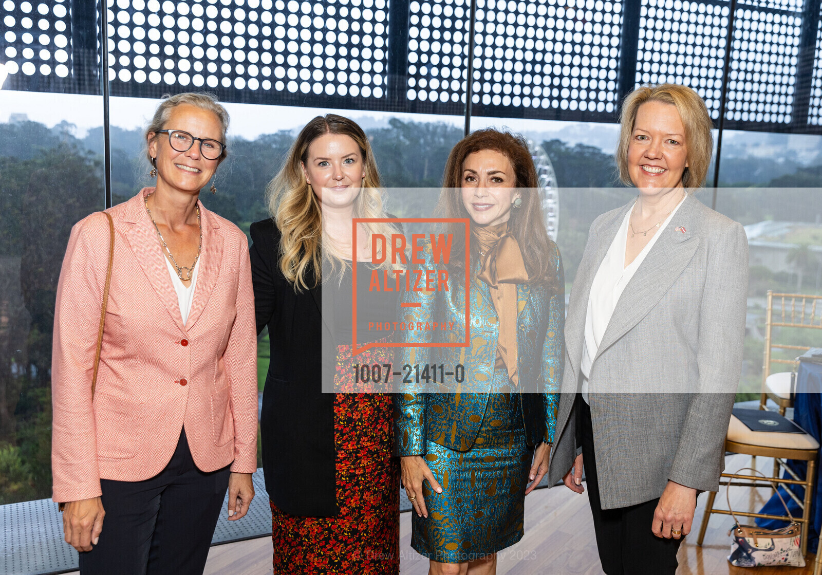 Anna Lekvall, Liston Hulse, Maryam Muduroglu, Laura Ramanis, Consular Corps Fall Reception, de Young Museum. 50 Hagiwara Tea Garden Dr, SF, CA 94118 US, October 10th, 2023, Photo #1007-21411-0 Anna Lekvall, Liston Hulse, Maryam Muduroglu, Laura Ramanis, Photo #1007-21411-0