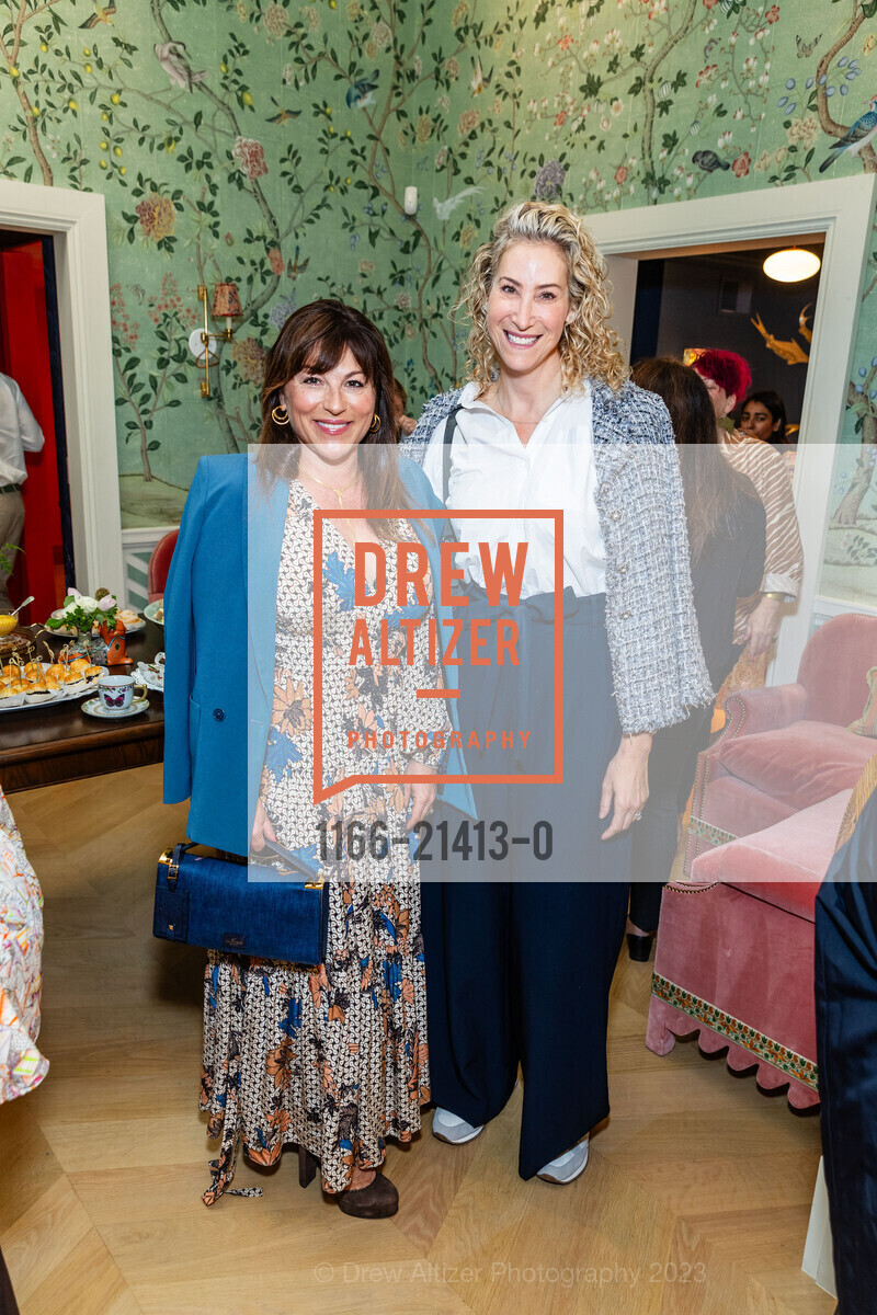 Maya Segal, Tammy Neuhaus, de Gournay x HiNote brunch, De Gournay. 3296 Sacramento St, SF, CA 94115 US, October 11th, 2023, Photo #1166-21413-0 Maya Segal, Tammy Neuhaus, Photo #1166-21413-0