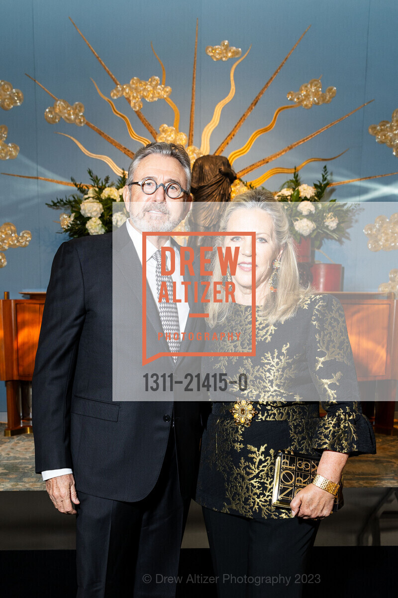 Paul Wiseman, Suzanne Tucker, The San Francisco Fall Show Opening Night Gala, Festival Pavilion. 38 Fort Mason, SF, CA 94123 US, October 11th, 2023, Photo #1311-21415-0 Paul Wiseman, Suzanne Tucker, Photo #1311-21415-0