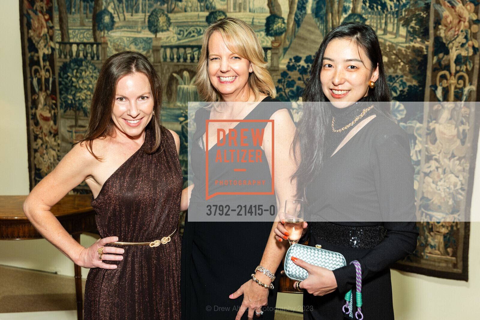 Alissa Ford, Holly Sherratt, Clementine Chen, The San Francisco Fall Show Opening Night Gala, Festival Pavilion. 38 Fort Mason, SF, CA 94123 US, October 11th, 2023, Photo #3792-21415-0 Alissa Ford, Holly Sherratt, Clementine Chen, Photo #3792-21415-0