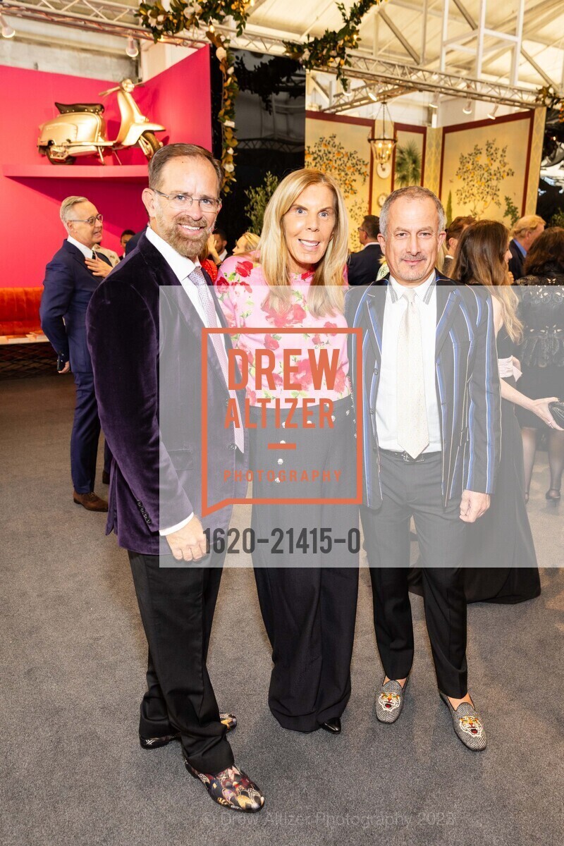 Christopher Alvarez, Marian Miller, Jorge Maumer, The San Francisco Fall Show Opening Night Gala, Festival Pavilion. 38 Fort Mason, SF, CA 94123 US, October 11th, 2023, Photo #1620-21415-0 Christopher Alvarez, Marian Miller, Jorge Maumer, Photo #1620-21415-0