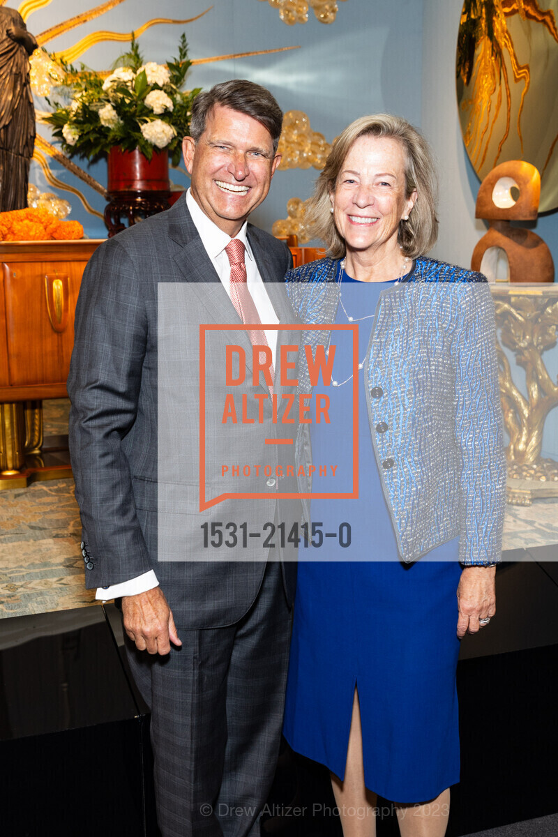 Ed Poole, Lynn Poole, The San Francisco Fall Show Opening Night Gala, Festival Pavilion. 38 Fort Mason, SF, CA 94123 US, October 11th, 2023, Photo #1531-21415-0 Ed Poole, Lynn Poole, Photo #1531-21415-0