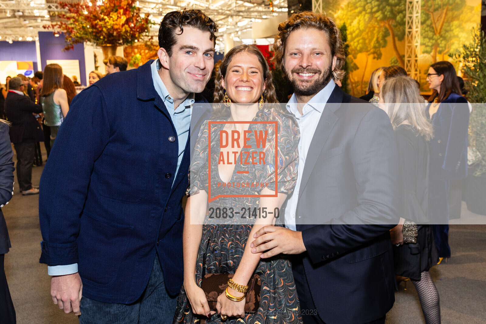 Alexander Douglas, Stephanie Lawrence, Francis Golet, The San Francisco Fall Show Opening Night Gala, Festival Pavilion. 38 Fort Mason, SF, CA 94123 US, October 11th, 2023, Photo #2083-21415-0 Alexander Douglas, Stephanie Lawrence, Francis Golet, Photo #2083-21415-0