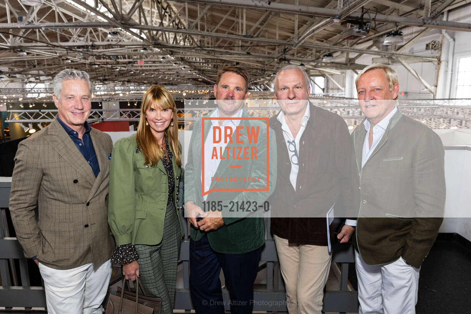 Brian Sawyer, Chesie Breen, Michael Phillips, Paolo Moschino, Philip Vergyelen, The Garden Conservancy Luncheon, Fort Mason Center. 2 Marina Blvd, San Francisco, CA 94123, United States, October 13th, 2023, Photo #1185-21423-0 Brian Sawyer, Chesie Breen, Michael Phillips, Paolo Moschino, Philip Vergyelen, Photo #1185-21423-0