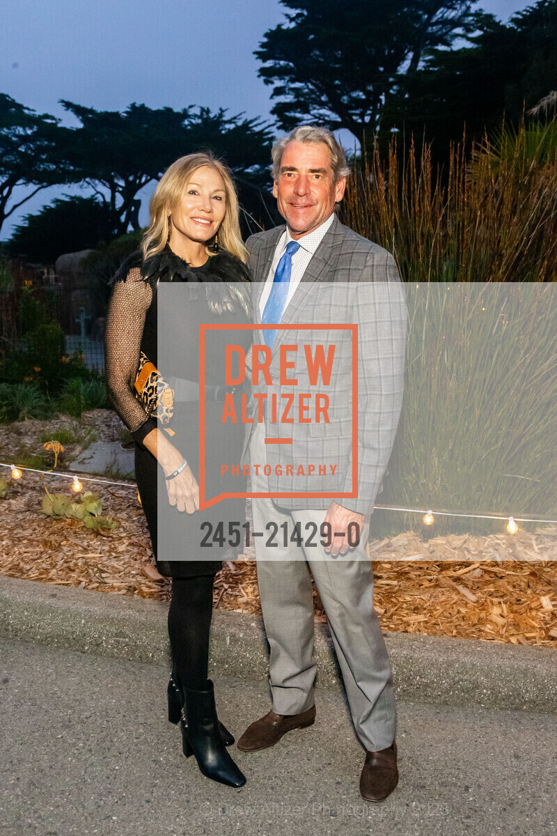 Rosemary Baker, David Jochim, The FUR BALL Benefiting the San Francisco Zoo, SF Zoological Society. 1 Zoo Rd, SF, CA 94132 US, October 14th, 2023, Photo #2451-21429-0 Rosemary Baker, David Jochim, Photo #2451-21429-0