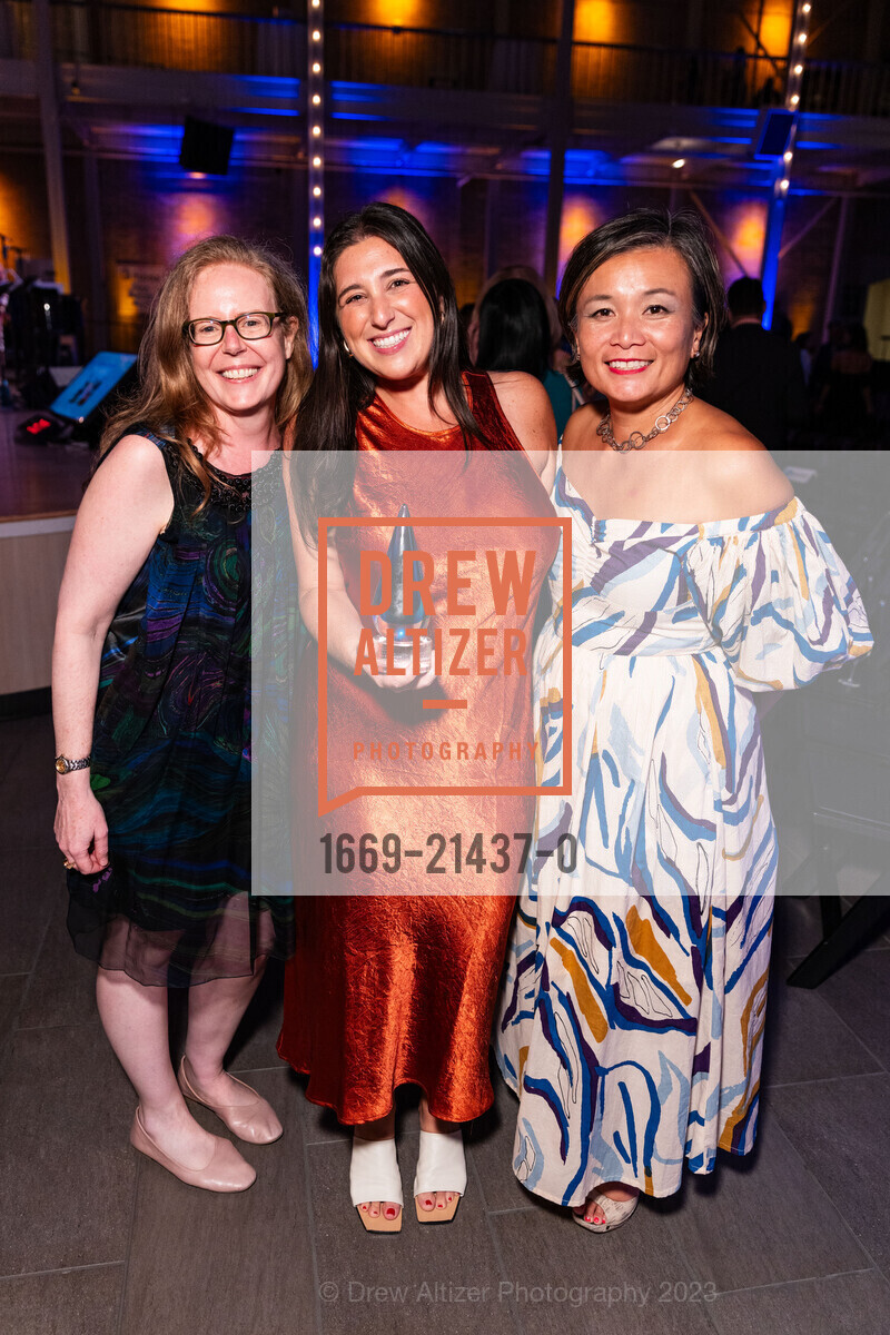 Jessica Bier, Jenny Siegel, Ginny Fang, SFCC Hosts Ebbies 2023, San Francisco Design Center. 101 Henry Adam St, October 19th, 2023, Photo #1669-21437-0 Jessica Bier, Jenny Siegel, Ginny Fang, Photo #1669-21437-0