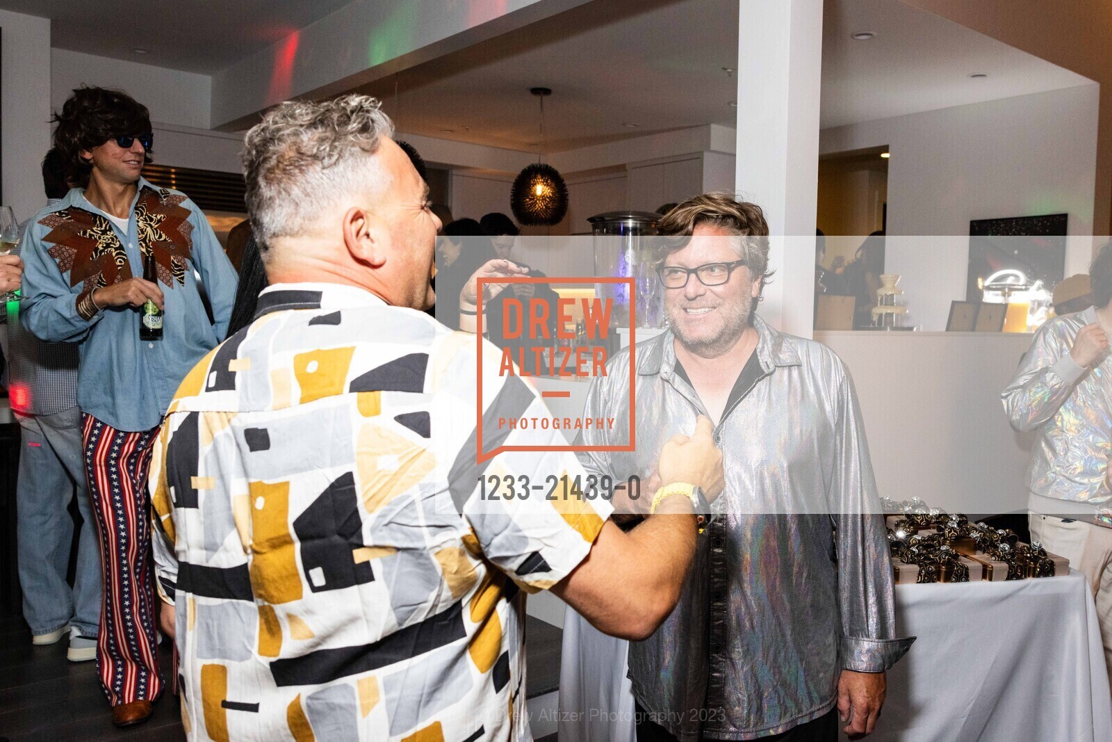 Renzo Azzarello, Sean Snyder, Photo #1233-21439-0