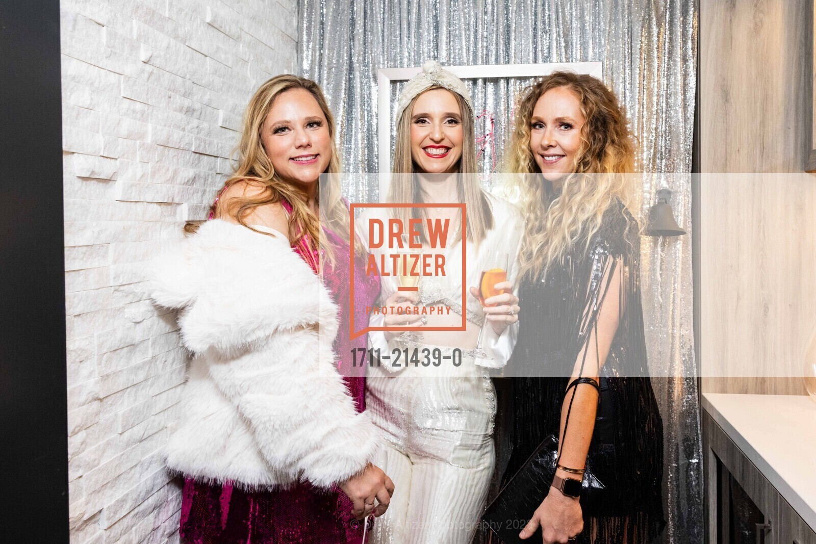 Laura Flowerree, Metta Zohny, "La Discotheque", a Benefit for Belvedere Hawthorne Nursery School, Private Residence. 3668 Paradise Drive, October 20th, 2023, Photo #1711-21439-0 Laura Flowerree, Metta Zohny, Photo #1711-21439-0