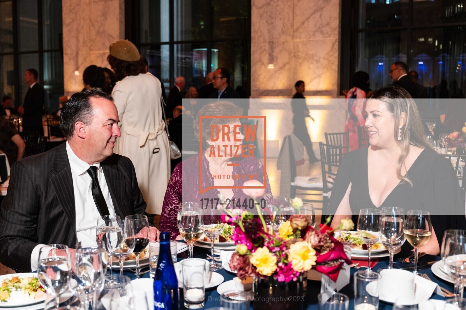 Randy Hill, Tammy Braas-Hill, Katie Aspell, The Junior League of San Francisco Women's Leadership Gala 2023, The Green Room. 401 Van Ness Ave, SF, CA 94102 US, October 21st, 2023, Photo #1717-21440-0 Randy Hill, Tammy Braas-Hill, Katie Aspell, Photo #1717-21440-0