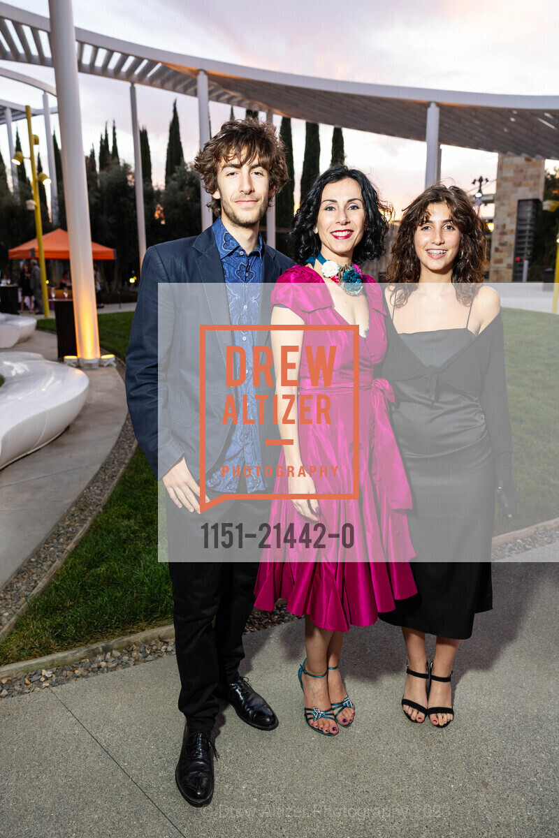 Federico Zanetti, Penelope Zanetti, Eva Zanetti, Manetti Shrem Museum of Art Fall Gala, Jan Shrem and Maria Manetti Shrem Museum of Art. 254 Old Davis Rd, Davis, CA 95616, United States, October 21st, 2023, Photo #1151-21442-0 Federico Zanetti, Penelope Zanetti, Eva Zanetti, Photo #1151-21442-0