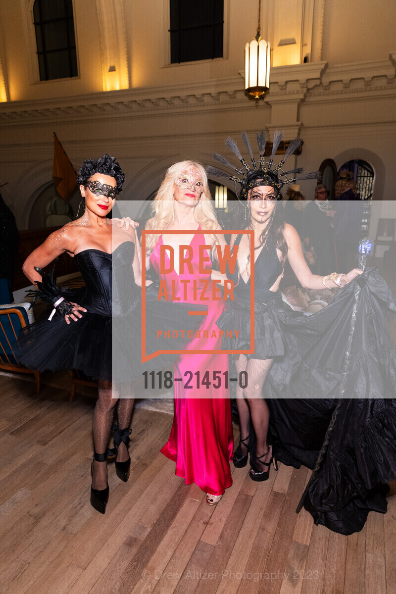 Claudia Ross, Mary Gerhart, Coltrane Lord, A Benefit Costume Ball to Support San Francisco Artists, St. Joseph's Church. 1401 Howard St, SF, CA 94103 US, October 26th, 2023, Photo #1118-21451-0 Claudia Ross, Mary Gerhart, Coltrane Lord, Photo #1118-21451-0