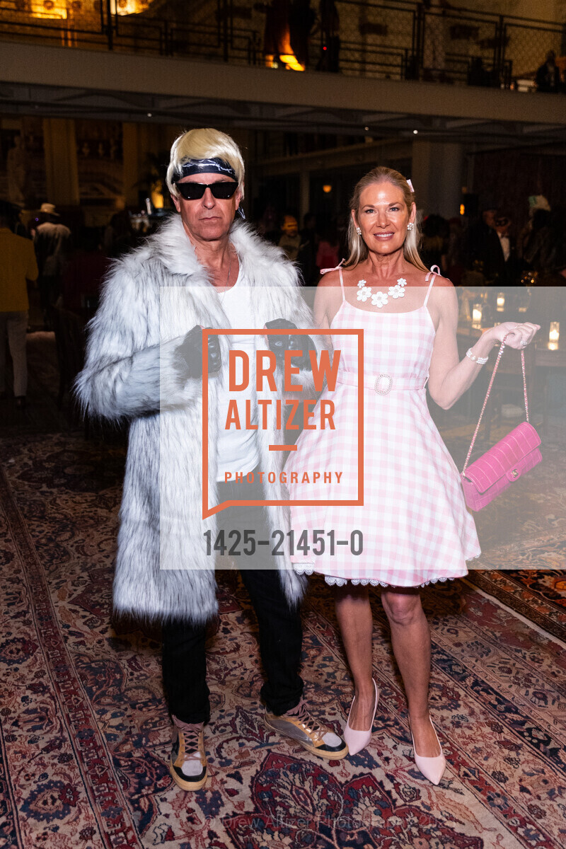 Ted Weiss, Katharine Ryan-Weiss, Linle Vowels, Lane Murchison, A Benefit Costume Ball to Support San Francisco Artists, St. Joseph's Church. 1401 Howard St, SF, CA 94103 US, October 26th, 2023, Photo #1425-21451-0 Ted Weiss, Katharine Ryan-Weiss, Linle Vowels, Lane Murchison, Photo #1425-21451-0
