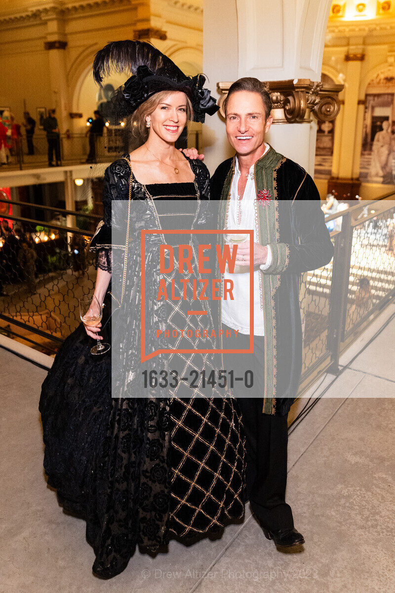 Leah Hearst, Ken Fulk, A Benefit Costume Ball to Support San Francisco Artists, St. Joseph's Church. 1401 Howard St, SF, CA 94103 US, October 26th, 2023, Photo #1633-21451-0 Leah Hearst, Ken Fulk, Photo #1633-21451-0
