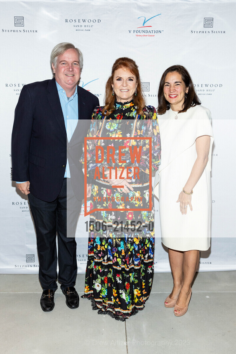 Greg King, Sarah Ferguson, Karen King, The V Foundation's "Dinner with the Duchess", Private Residence, October 27th, 2023, Photo #1506-21452-0 Greg King, Sarah Ferguson, Karen King, Photo #1506-21452-0