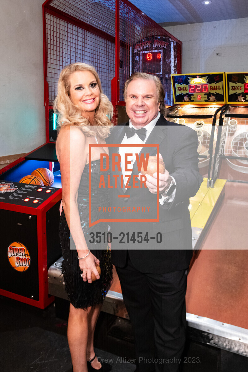 Kelly Grimes, George Drysdale, Photo #3510-21454-0