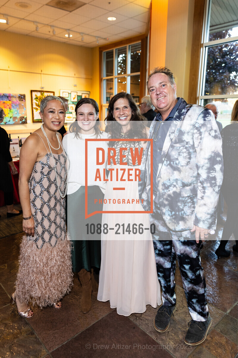 Side By Side CEO Dr. Christine Garcia, Avon Lee Amis, Beth Stickney, Chris Stickney, Photo #1088-21466-0