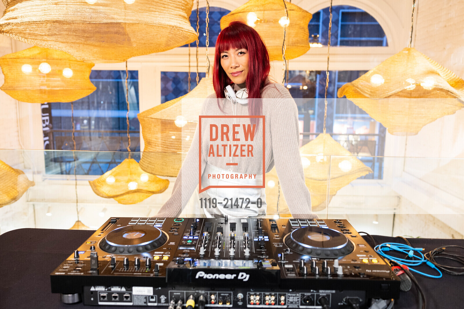 DJ Mei Kwok, Banana Republic's Geary Flagship Store Grand Opening, Banana Republic. 152 Geary St, SF, CA 94108 US, November 2nd, 2023, Photo #1119-21472-0 DJ Mei Kwok, Photo #1119-21472-0