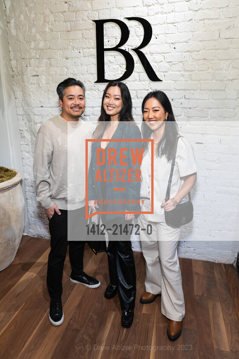 Brian Nguyen, Valerie Truong, Christine Yun, Banana Republic's Geary Flagship Store Grand Opening, Banana Republic. 152 Geary St, SF, CA 94108 US, November 2nd, 2023, Photo #1412-21472-0 Brian Nguyen, Valerie Truong, Christine Yun, Photo #1412-21472-0
