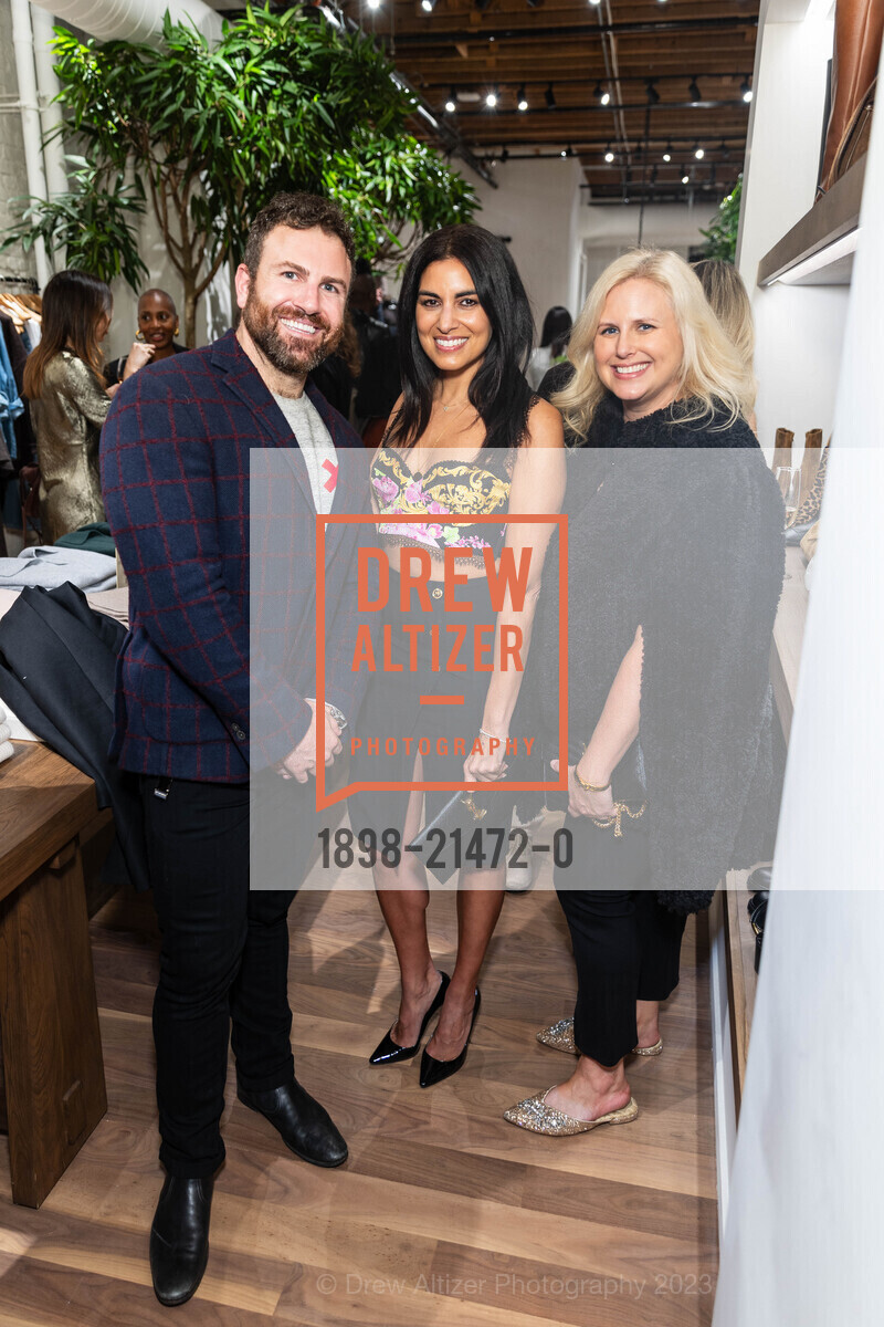 Ami Palan, Sharyn Bires, Banana Republic's Geary Flagship Store Grand Opening, Banana Republic. 152 Geary St, SF, CA 94108 US, November 2nd, 2023, Photo #1898-21472-0 Ami Palan, Sharyn Bires, Photo #1898-21472-0