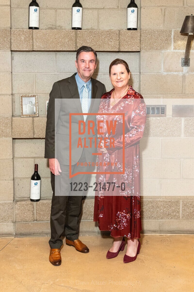 George MacDonald, Kate McManus, Opus One Premieres: Yang Bao’s Sol One, Opus One Winery. 7900 St Helena Hwy, Oakville, CA 94562 US, Photo #1223-21477-0 George MacDonald, Kate McManus, Photo #1223-21477-0