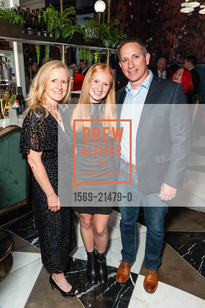 Kelly Nykodym, Colby Freese, Jessie Freese, Photo #1569-21479-0