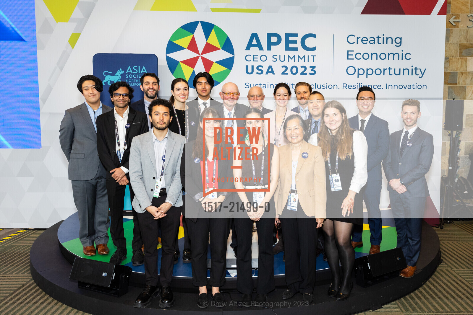 Aaren Marroquin, Christie Youngsmith, Ken Wilcox, Nina Udagawa, Jack Wadsworth, Margaret Conley, Mae Jean Go, Jason Fong, Nina Plunkett, Asia Society Northern California at APEC CEO Summit 2023, San Francisco. SF, CA US, November 16th, 2023, Photo #1517-21490-0 Aaren Marroquin, Christie Youngsmith, Ken Wilcox, Nina Udagawa, Jack Wadsworth, Margaret Conley, Mae Jean Go, Jason Fong, Nina Plunkett, Photo #1517-21490-0