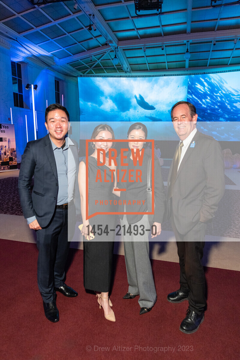 Kenny Chen, Anita Huang, Soo Kyung Koo, Mark Chandler, San Francisco Chamber of Commerce & The APEC Innovation Zone at City Hall, San Francisco City Hall. 1 Dr Carlton B Goodlett Pl, SF, CA 94102, November 16th, 2023, Photo #1454-21493-0 Kenny Chen, Anita Huang, Soo Kyung Koo, Mark Chandler, Photo #1454-21493-0