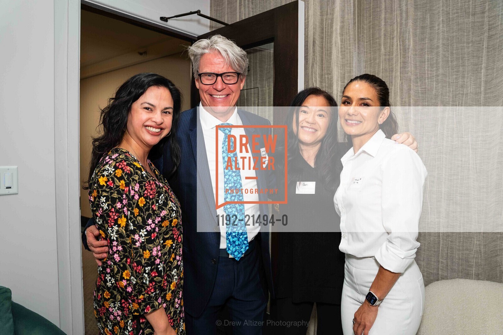 Sharon Dela Rosa, Lambert Stumpel, Pam Do, Sadie Gomez, Photo #1192-21494-0