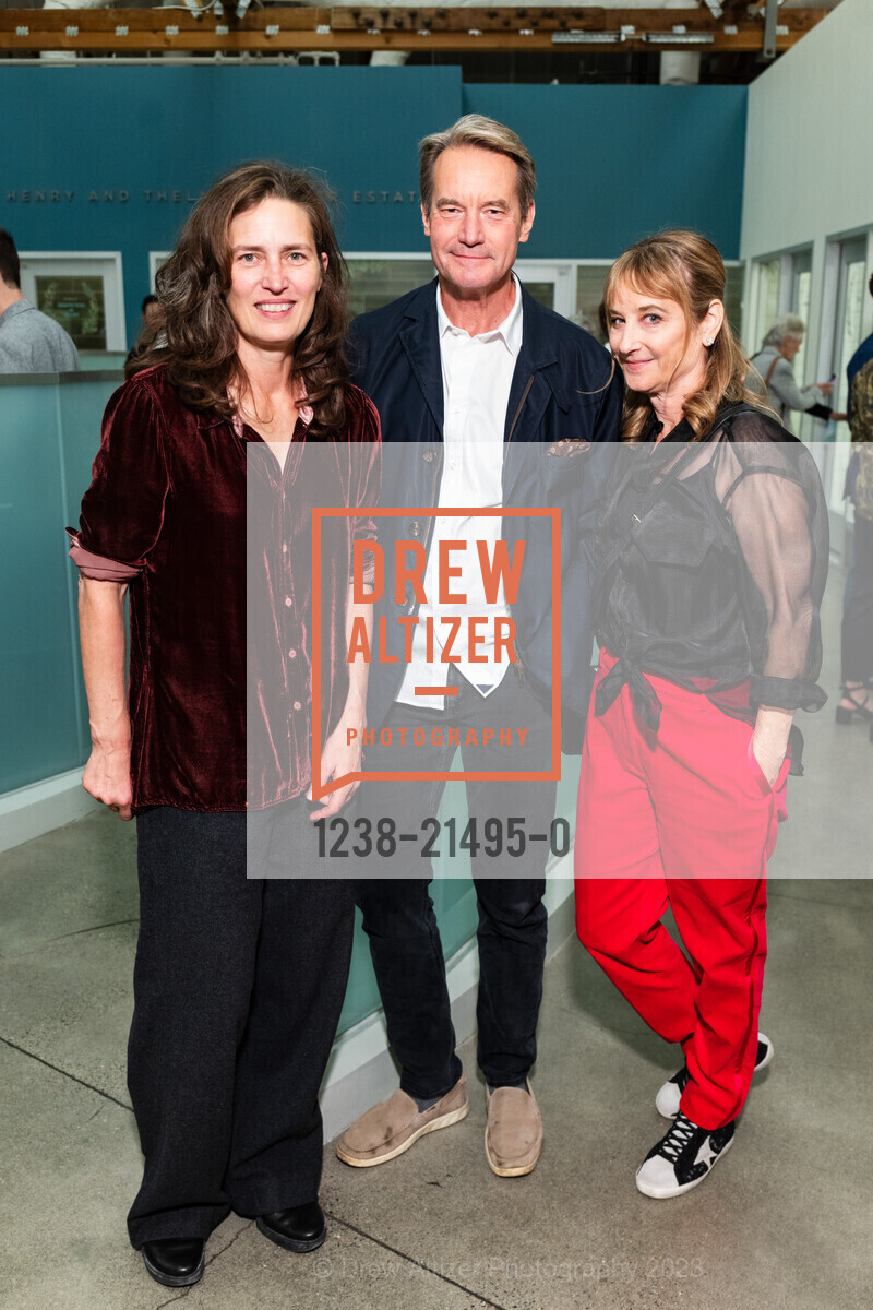 Jennifer Scarlett, David Dossetter, Susan Dossetter, Photo #1238-21495-0
