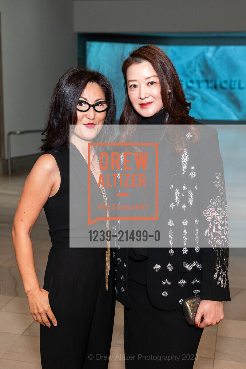 Jay Yang, Tiffany Wang, Botticelli Drawings Black Tie Dinner, Legion of Honor. 100 34th Ave, SF, CA 94121 US, November 17th, 2023, Photo #1239-21499-0 Jay Yang, Tiffany Wang, Photo #1239-21499-0