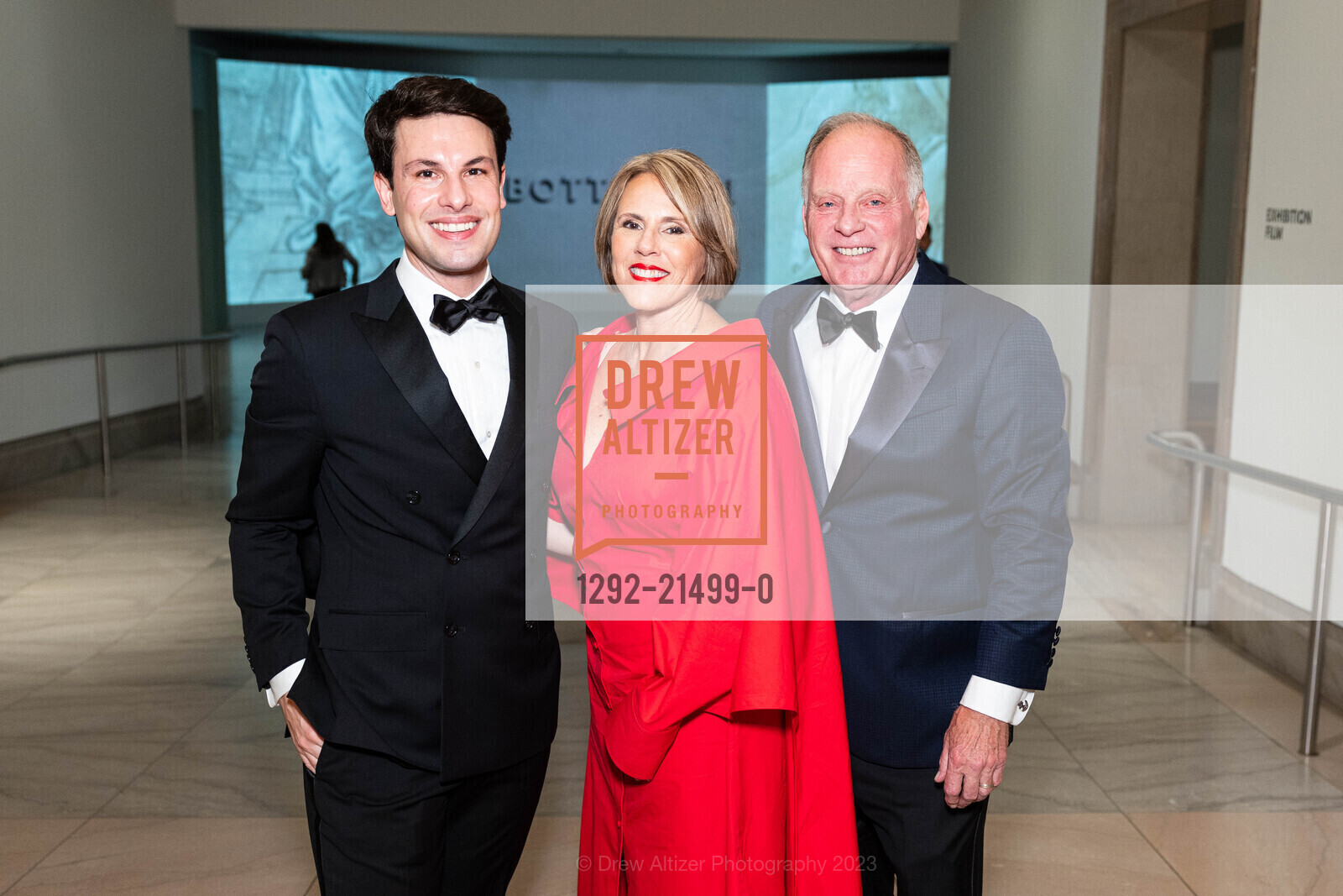Furio Rinaldi, Luanne Andreotti, Peter Andreotti, Botticelli Drawings Black Tie Dinner, Legion of Honor. 100 34th Ave, SF, CA 94121 US, November 17th, 2023, Photo #1292-21499-0 Furio Rinaldi, Luanne Andreotti, Peter Andreotti, Photo #1292-21499-0