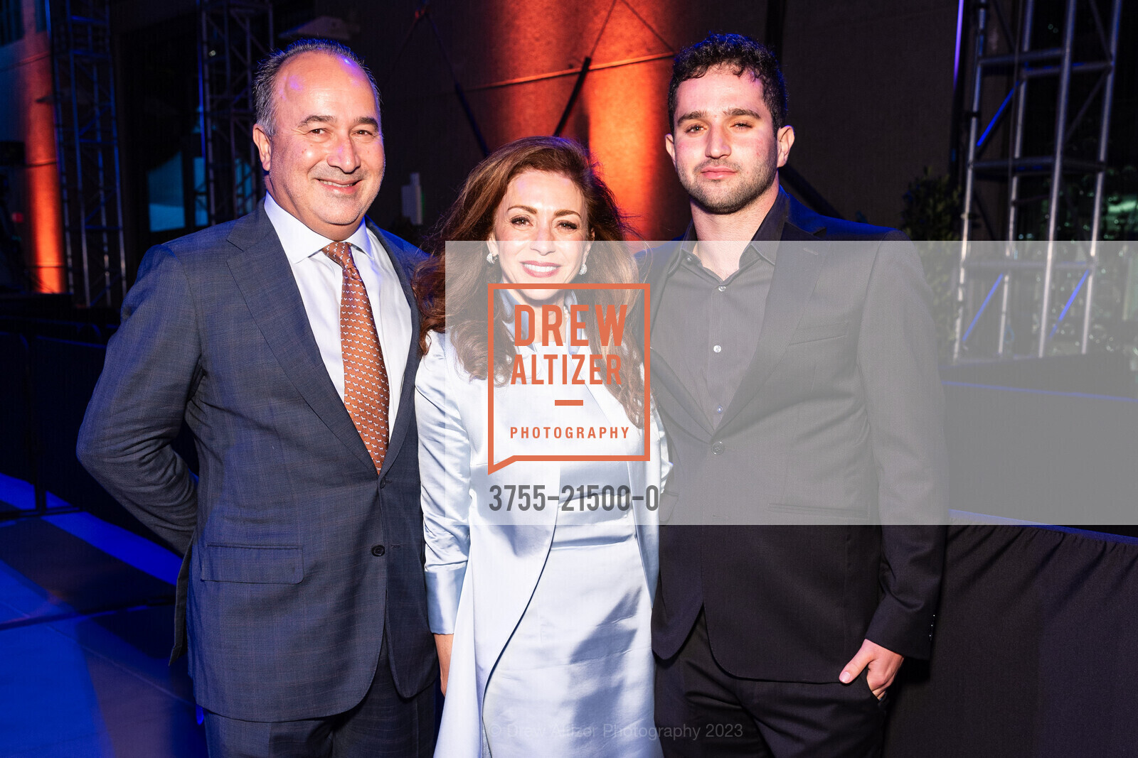 Oran Muduroglu, Maryam Muduroglu, Cyrus Muduroglu, San Francisco Welcomes APEC 2023 Leaders at The Exploratorium, Exploratorium. Pier 15 Embarcadero at, Green St, San Francisco, CA 94111, November 15th, 2023, Photo #3755-21500-0 Oran Muduroglu, Maryam Muduroglu, Cyrus Muduroglu, Photo #3755-21500-0