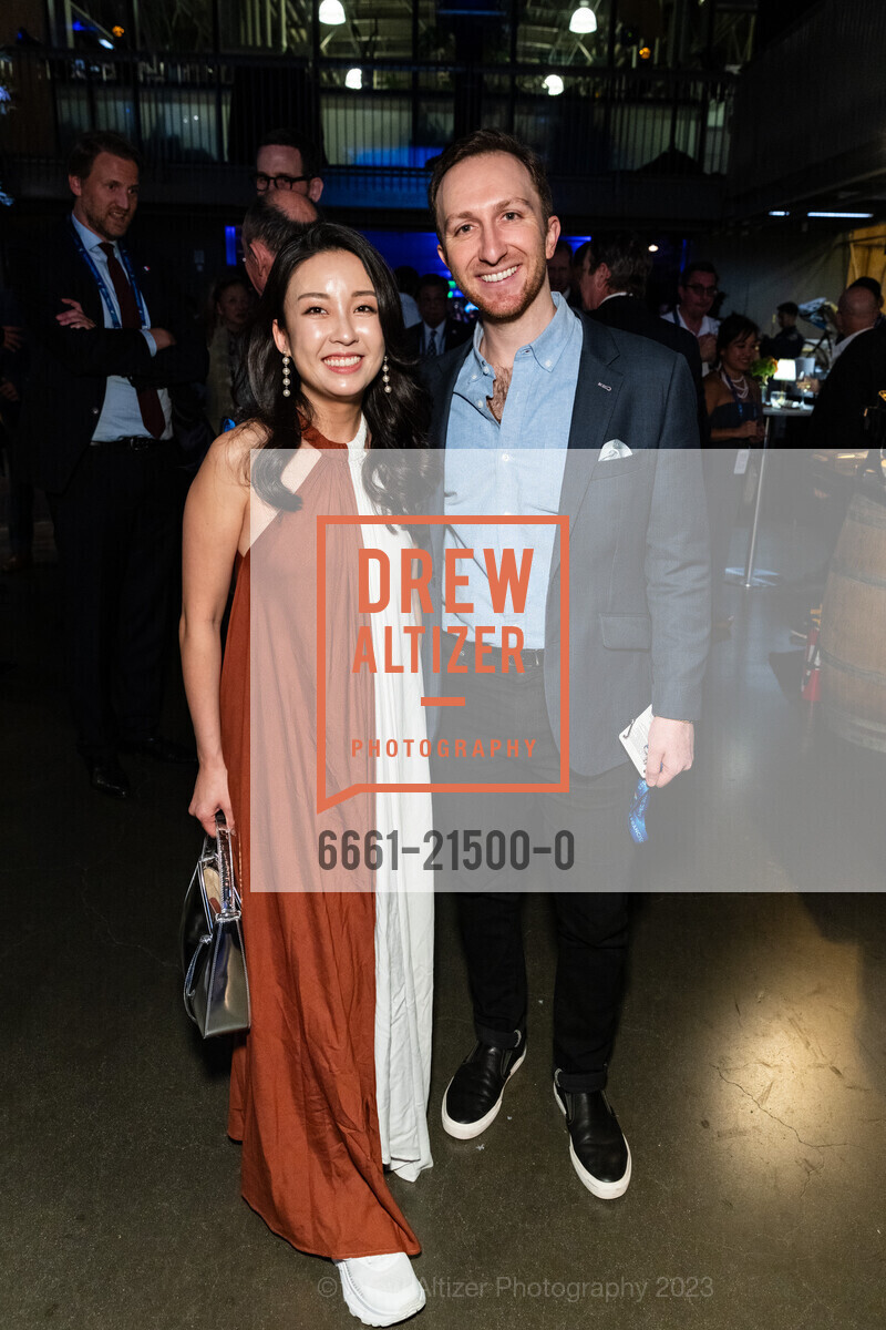 Cally Wong, Aaron Tartakovsky, Photo #6661-21500-0