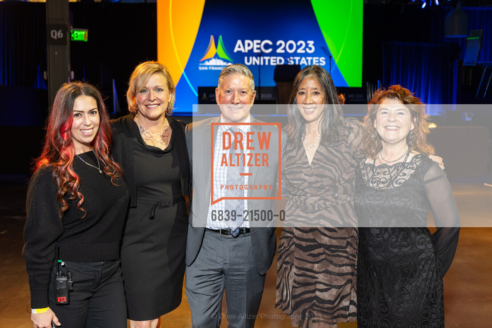 Maile Trapani, Lynn Bruni-Perkins, Joe D'Alessandro, Teresa Wong-Jones, Mandy Hall, San Francisco Welcomes APEC 2023 Leaders at The Exploratorium, Exploratorium. Pier 15 Embarcadero at, Green St, San Francisco, CA 94111, November 15th, 2023, Photo #6839-21500-0 Maile Trapani, Lynn Bruni-Perkins, Joe D'Alessandro, Teresa Wong-Jones, Mandy Hall, Photo #6839-21500-0