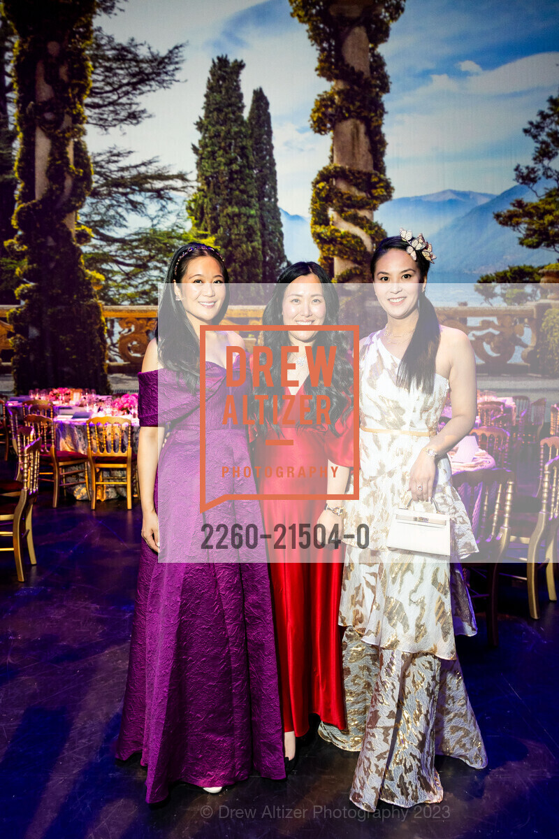 Gloria Zhu, Julie Park, Carolyn Fung, San Francisco Opera Guild Evening on The Stage, War Memorial Opera House. 301 Van Ness Ave, SF, CA 94102 US, November 28th, 2023, Photo #2260-21504-0 Gloria Zhu, Julie Park, Carolyn Fung, Photo #2260-21504-0