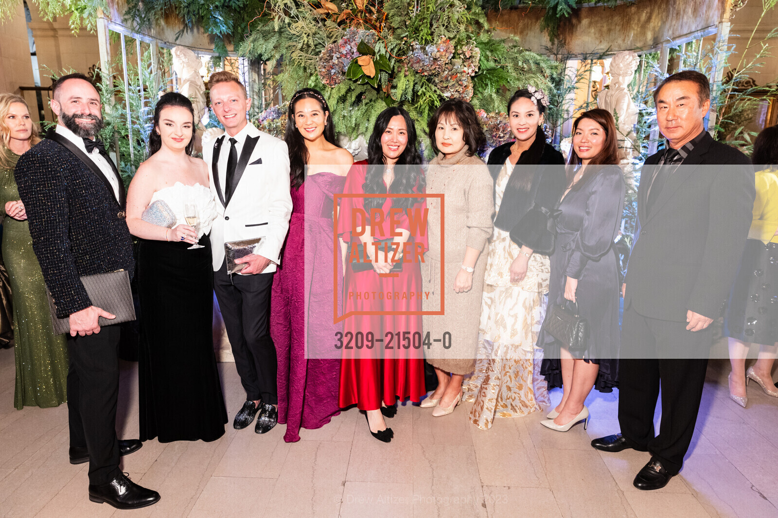 Alexandre Bezborodko, Yoela Palkin, Jason Krepa, Gloria Zhu, Julie Park, Un Pak, Carolyn Fung, Alice Liu, Chong Pak, San Francisco Opera Guild Evening on The Stage, War Memorial Opera House. 301 Van Ness Ave, SF, CA 94102 US, November 28th, 2023, Photo #3209-21504-0 Alexandre Bezborodko, Yoela Palkin, Jason Krepa, Gloria Zhu, Julie Park, Un Pak, Carolyn Fung, Alice Liu, Chong Pak, Photo #3209-21504-0