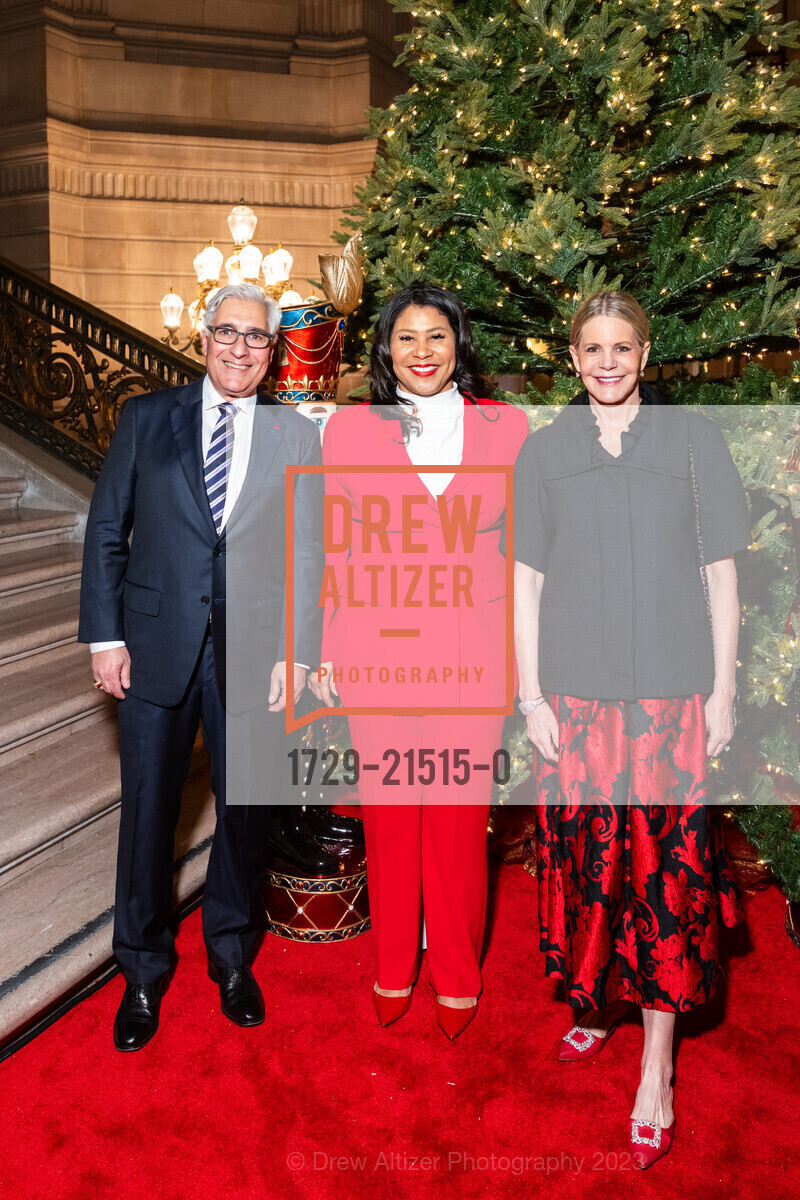 David Shimmon, London Breed, Mary Beth Shimmon, Consular Corps Holiday Party 2023, San Francisco City Hall. 1 Dr Carlton B Goodlett Pl, San Francisco, California 94102 US, December 6th, 2023, Photo #1729-21515-0 David Shimmon, London Breed, Mary Beth Shimmon, Photo #1729-21515-0